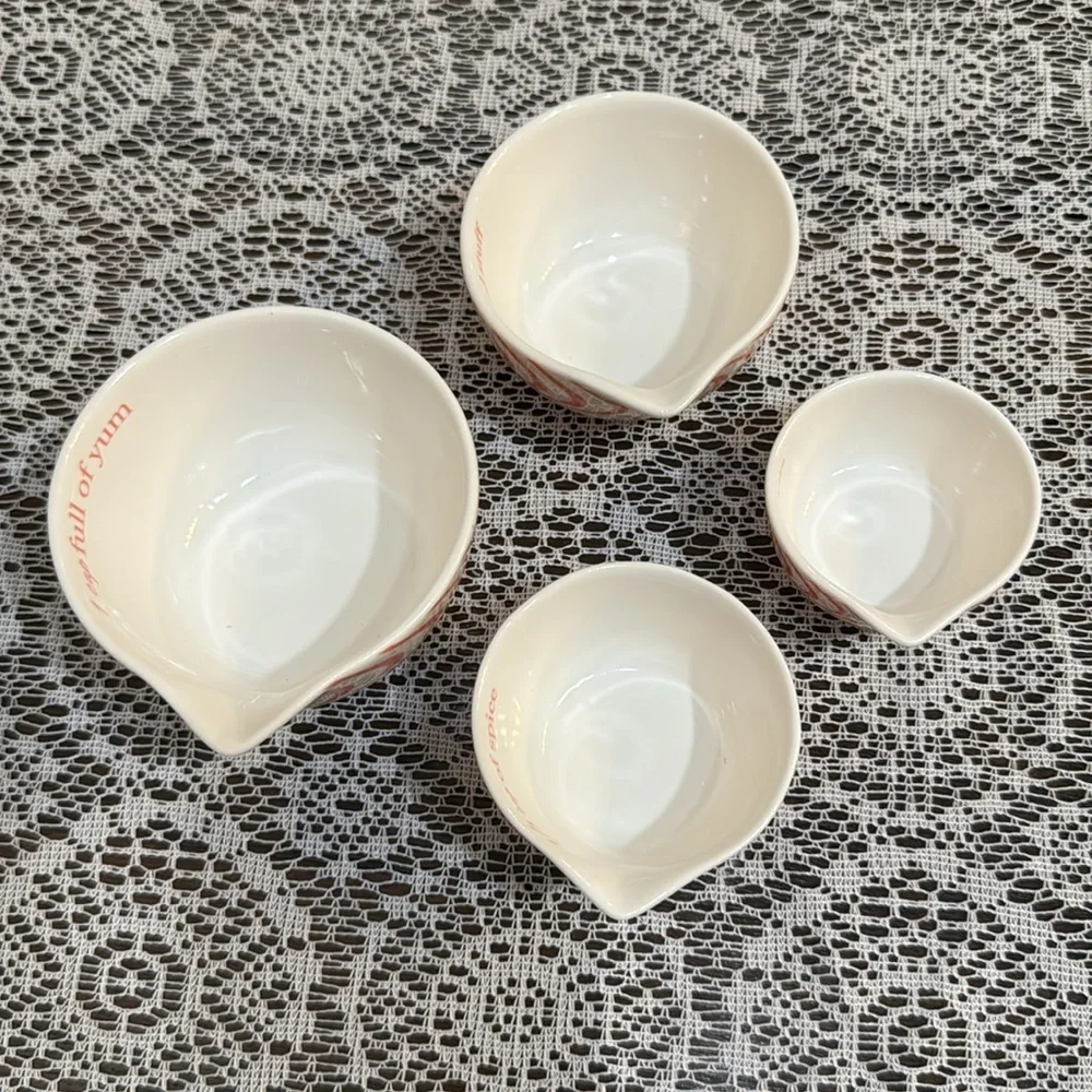 NEW Set of 4 Ceramic Nesting Measuring Cups Pink Swirl Design